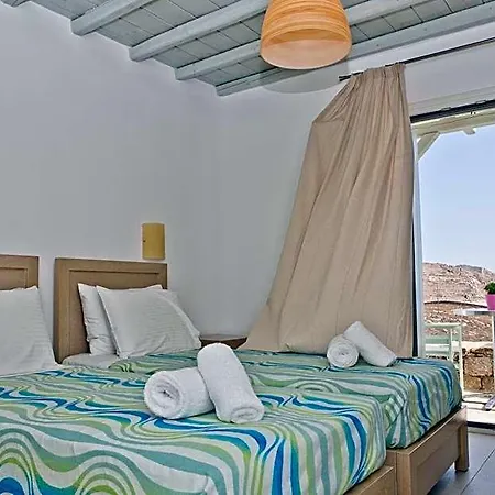 Hotell Niriides Homes &