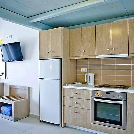 Hotell Niriides Homes &