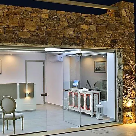 Hotell Niriides Homes &